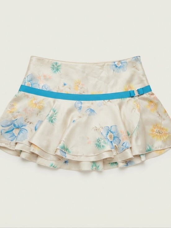 Abercrombie & Fitch Dresses & Skirts - Abercrombie vintage cream silk miniskirt with blue ribbon, floral print, and gem